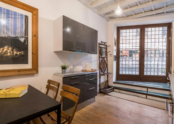 Trilussa Charming Tower Apartment *